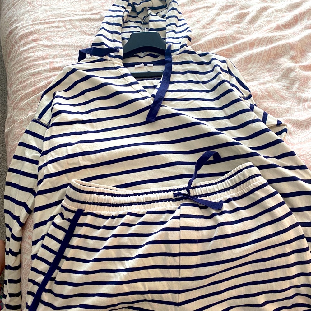 100% cotton hooded sweatshirt and matching lounge shorts
